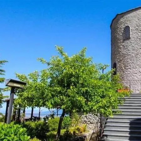 ホテル Torre Orsini